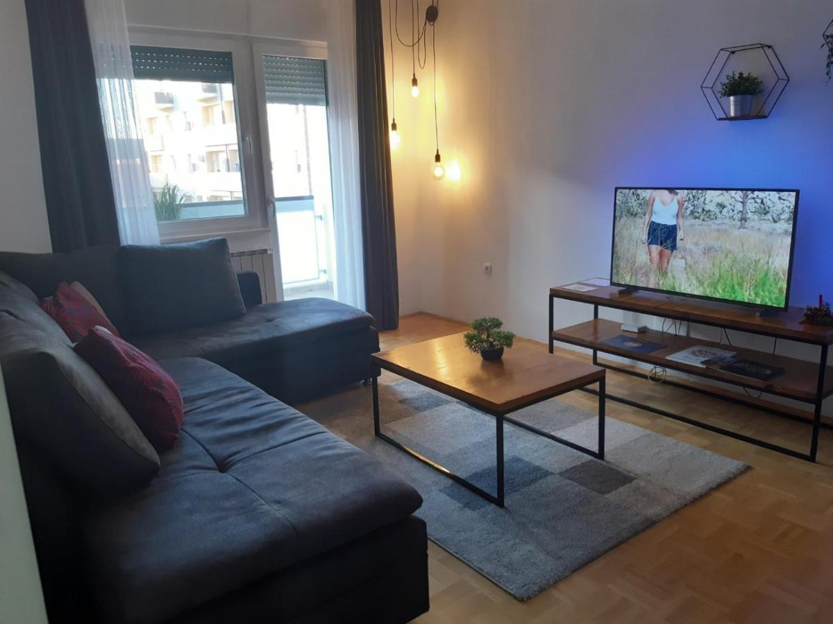 For5 Apartment Dakovo Exterior photo