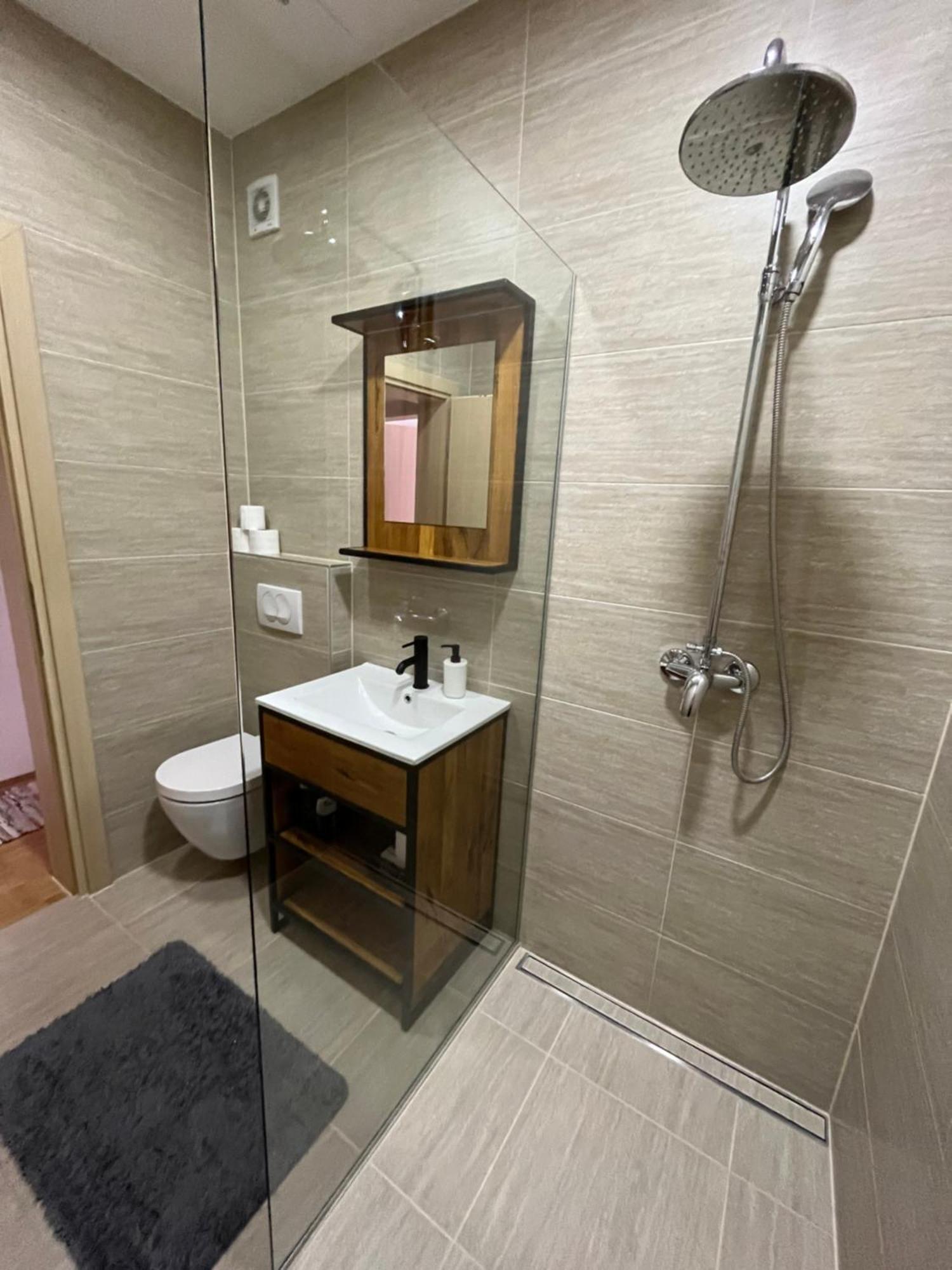 For5 Apartment Dakovo Exterior photo